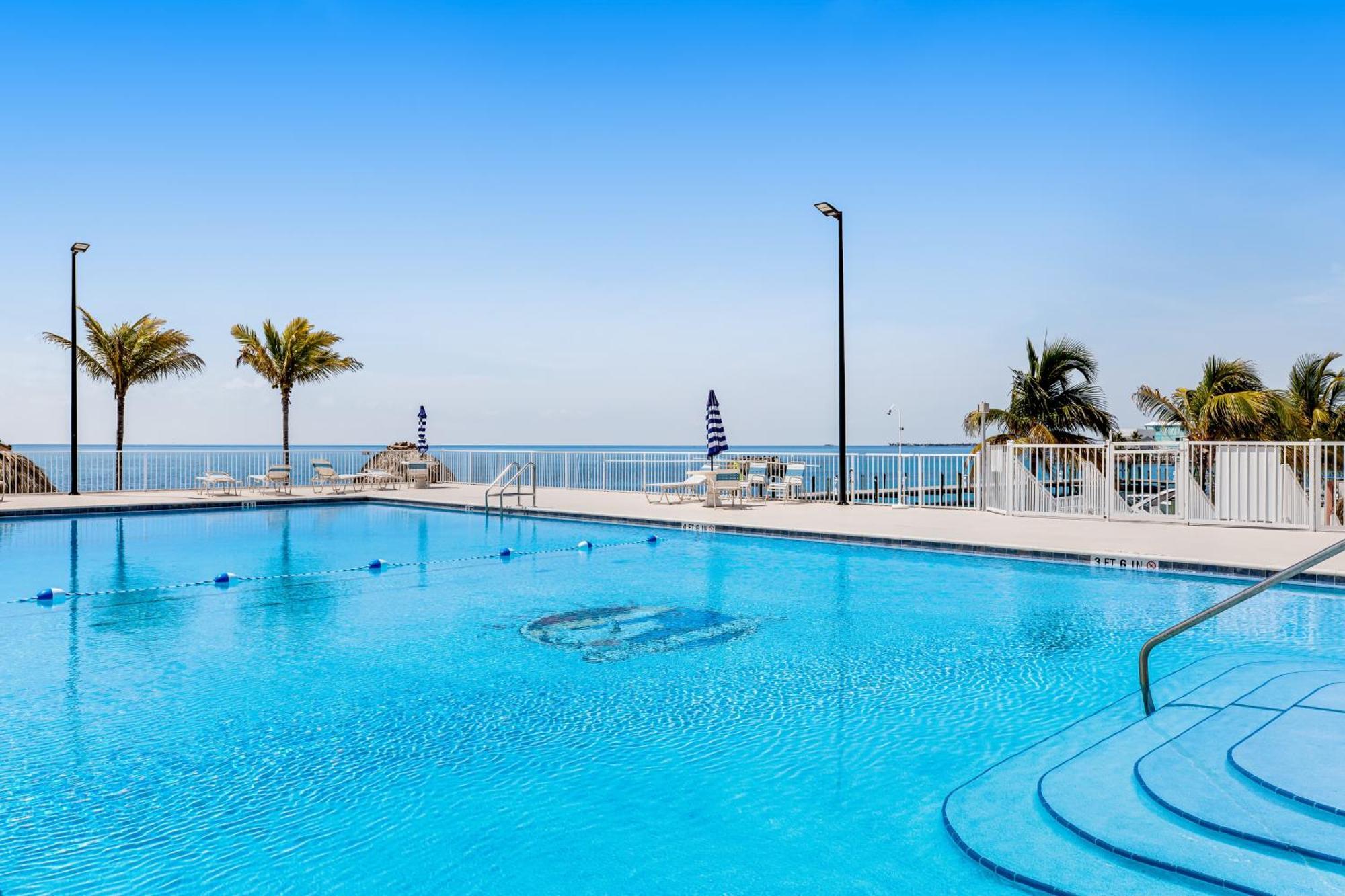 Mermaid'S Retreat Маратон Екстериор снимка